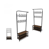 علاقة ملابس مزود بأرفرف خشب قاعد معدنية بتصميم فاخ...