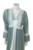 روب شيفون نسائي مطرز بدانتيل