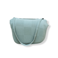 مهاد مع ناموسية قابل للطي