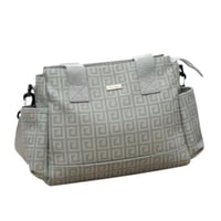 شنطة مواليد فاخره