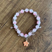 اساور ذو تصميم آسيوي