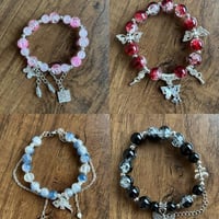 اساور ذو تصميم آسيوي