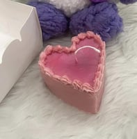 شمعة كعكة القلب الوردي