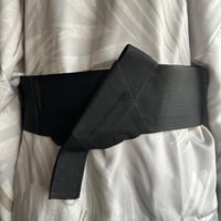 يوكاتا رجالي ابيض مع حزام