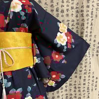 يوكاتا كحلي مع حزام فيونكة