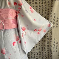 يوكاتا موف و وردي مع حزام فيونكة