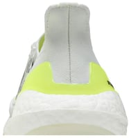 اديداس ألترا بوس (أبيض)