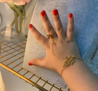 اسواره اسم مطلي بالذهب يناسب أصحاب الذوق الراقي وا...