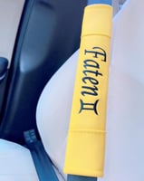 كفر حزام الأمان بالاسم الوان متعدده