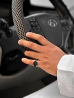 خاتم ملكي مقبض فضه عيار 925 - اخضر معرق