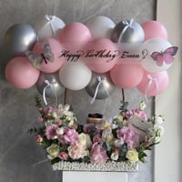 غيمة ميلاد ملك مع كيك مع اسوره توري بوش