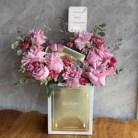 تنسيق شوكلاته بستاني مع ورد مثالي