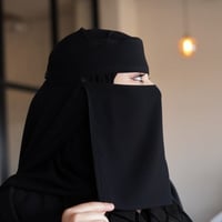 بكج 3 نقاب مشبك وسط