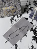 إسوارة Christian Dior فضي