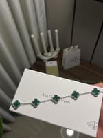 إسوارة Van cleef فضي - أخظر