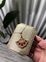 سلسال BVLGARI الماسي - أحمر