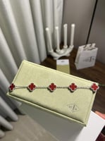 إسوارة Van cleef فضي - أحمر