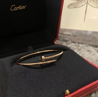 إسوارة carter ذهبي المسمار مقاس 15