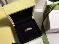 خاتم Van cleef لونين( ذهبي - فضي )