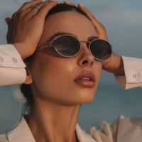 نظارة MIU MIU أطار ذهبي - عدسه اسود