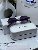 نظارة PRADA المشهورة