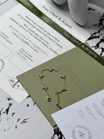 إسوارة Van cleef ذهبي -كرستالات