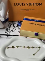 إسوارة LOUIS VUITTON معدن ذهبي