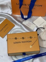إسوارة LOUIS VUITTON معدن ذهبي صدفي