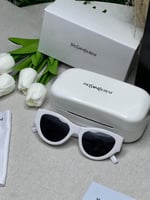 نظارة - سان لوران إطار أبيض عدسة اسود