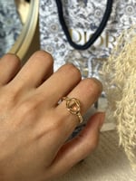 خاتم Christian Dior ذهبي