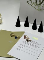 خاتم van cleef ملون .