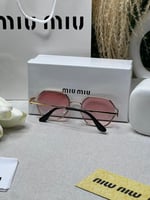 نظارة MIU MIU