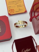 اسوارة كارتير ذهبي