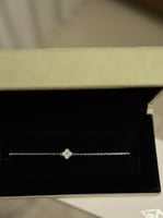 إسوارة Van cleef فضي - كرستالات