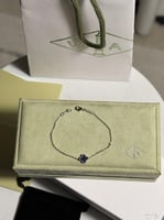 إسوارة Van cleef فضي- ازرق مخطط