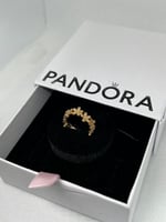 خاتم باندورا PANDORA ذهبي كرستالة فضي