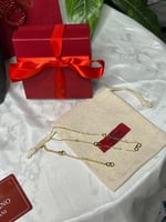 سلسال مع حلق VALENTINO فصوص