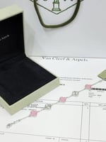 إسوارة Van cleef ذهبي -ابيض