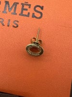 سلسال hermes مع حلق ذهبي - ازرق