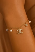 إسوارة CHANEL ذهبي