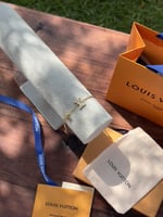 إسوارة LOUIS VUITTON معدن ذهبي