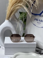 نظارة PRADA المشهورة