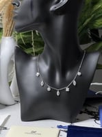 سلسال سوارفيسكي فضي كريستالة فضي