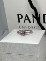 خاتم باندورا PANDORA فضي كرستالة وردي