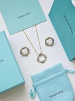 سلسال Tiffany ذهبي