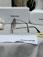 نظارة - MIU MIU