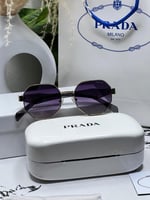 نظارة PRADA المشهورة
