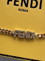 إسوارة fendi معدن ذهبي