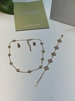 طقم van cleef ذهبي