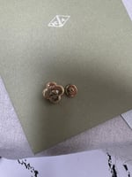 طقم van cleef ذهبي - اسود